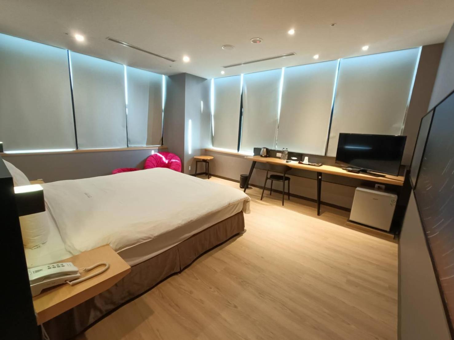 Hotel Walker-Taoyuan Zewnętrze zdjęcie