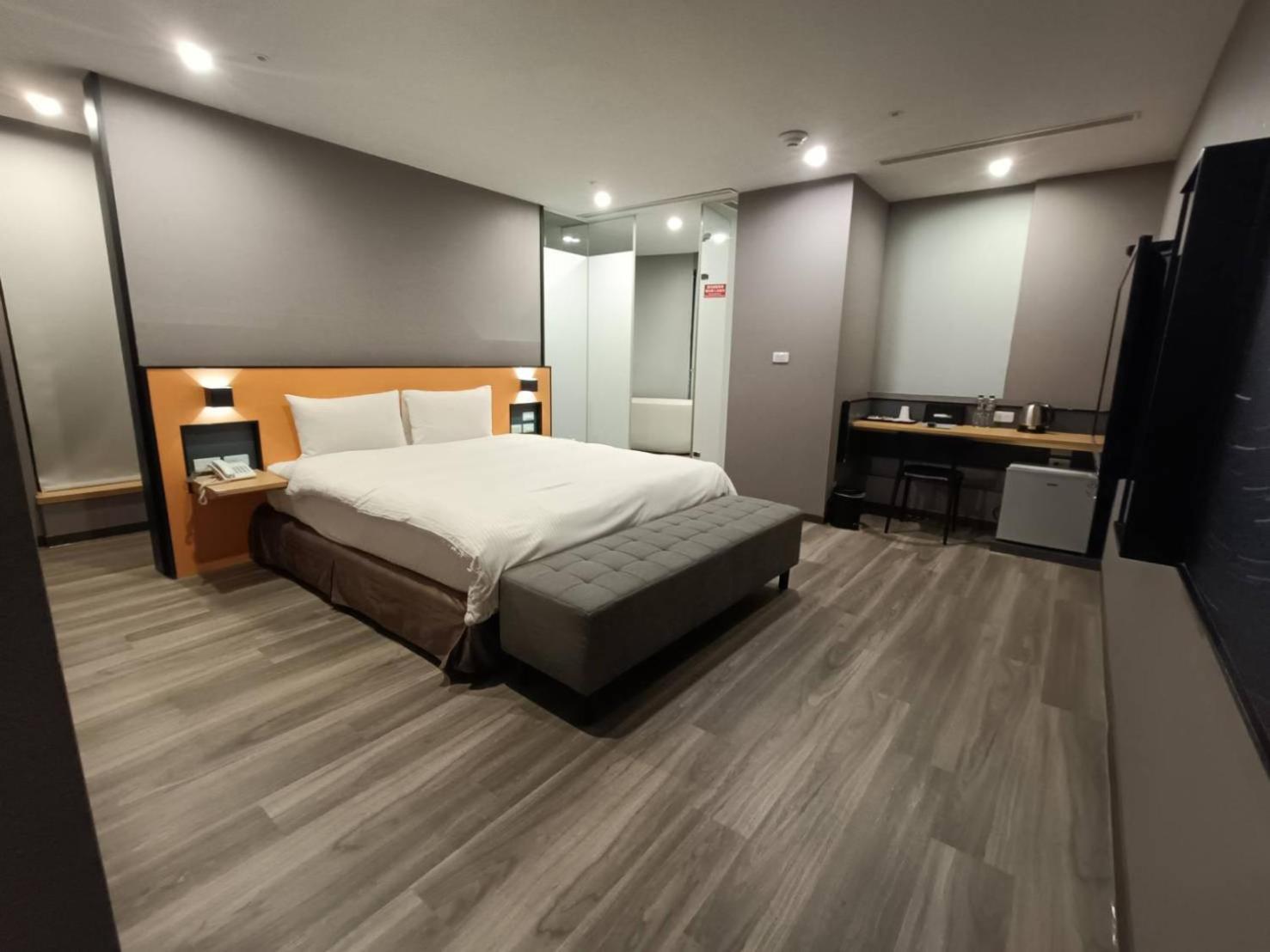 Hotel Walker-Taoyuan Zewnętrze zdjęcie
